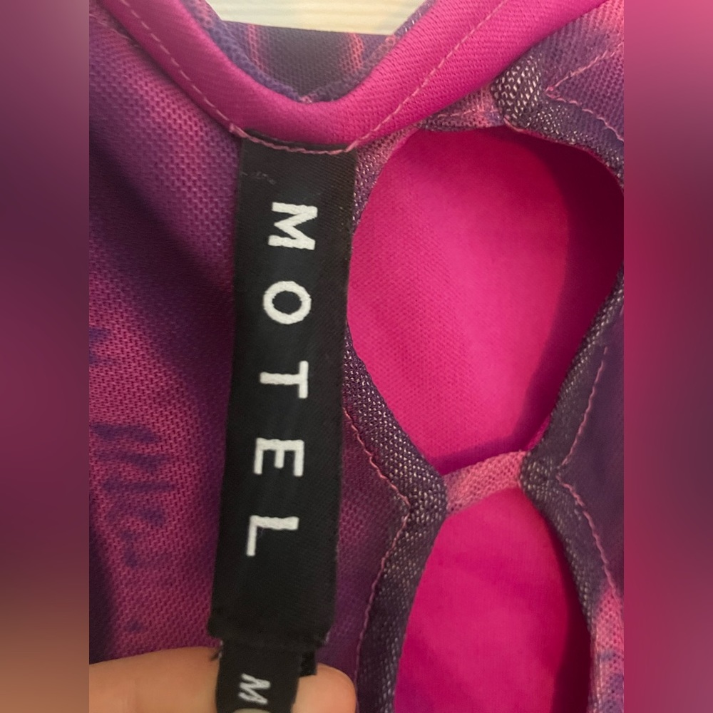 MOTEL ROCKS PINK BLACK TOP - Picture 2 of 2